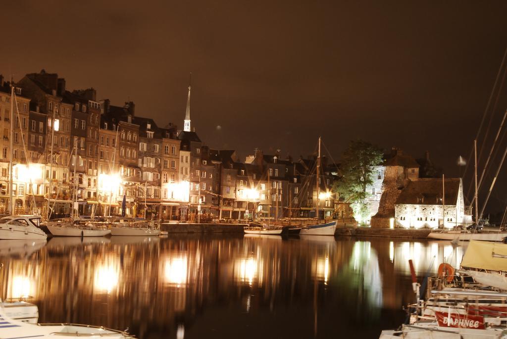 Chez Lisette Honfleur 500M Plage Værelse billede